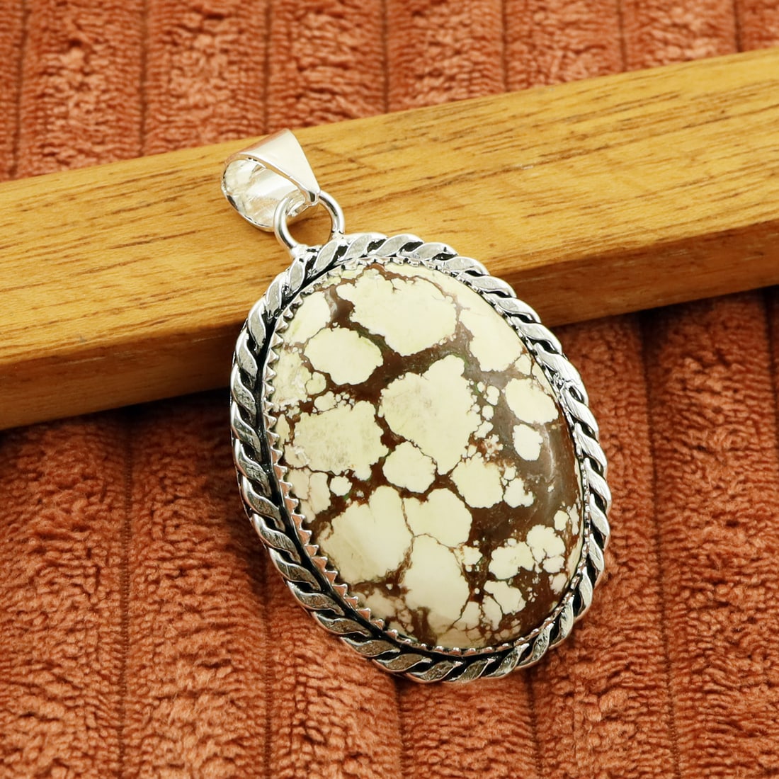 Natural Wild Horse 2 Micron Sterling Silver Plated Handmade Pendant: Product ID: 260802150922 Product - Handmade Silver Plated Pendant Metal - 92.5 2 Micron Sterling Silver Plated Gemstone - Wild Horse Gemstone Origin - United Sates Gemstone Shape - Oval Gemstone Size 