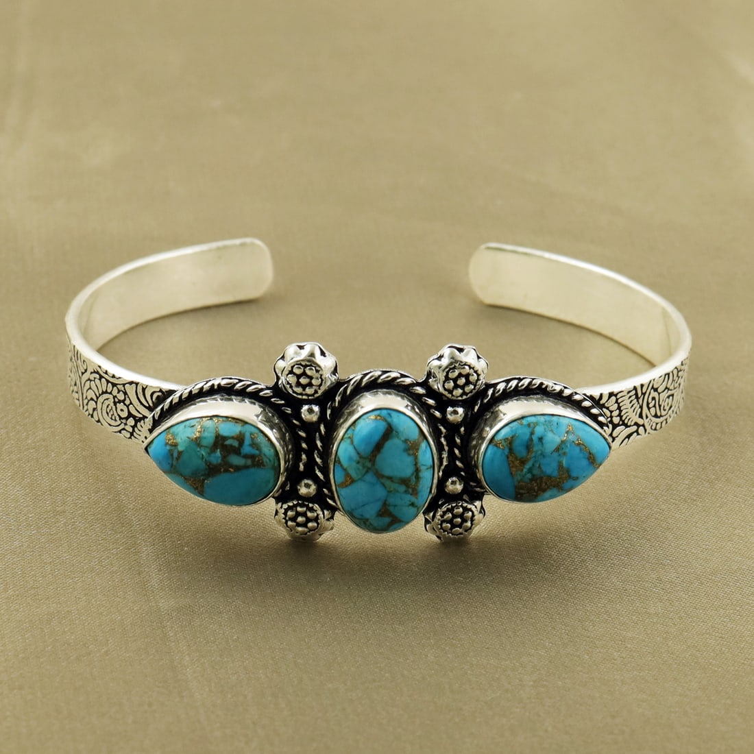 Natural KIngman Turquoise Sterling Silver Plated Handmade Cuff Bangle (1 of 3)
