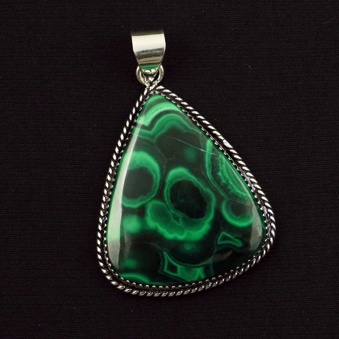 Natural Malachite Sterling Silver Plated Handmade Pendant: Product ID: 260714163550 Product - Handmade Silver Plated Pendant Metal - 92.5 Sterling Silver Plated Pendant Size - 4.5x3.5 CM Gemstone - Malachite Gemstone Origin - Democratic Republic of Congo Gems