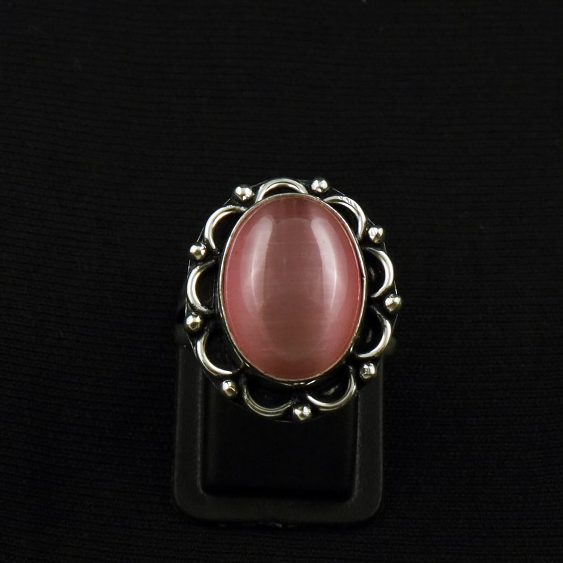 Natural Monalisa Sterling Silver Plated Handmade Ring - 7MM: Product ID: 260709130021 Product - Handmade Silver Plated Ring Metal - 92.5 Sterling Silver Plated Ring Size - 7MM Gemstone - Monalisa Gemstone Origin - India Gemstone Size - 12X16 MM Gemstone Shape -