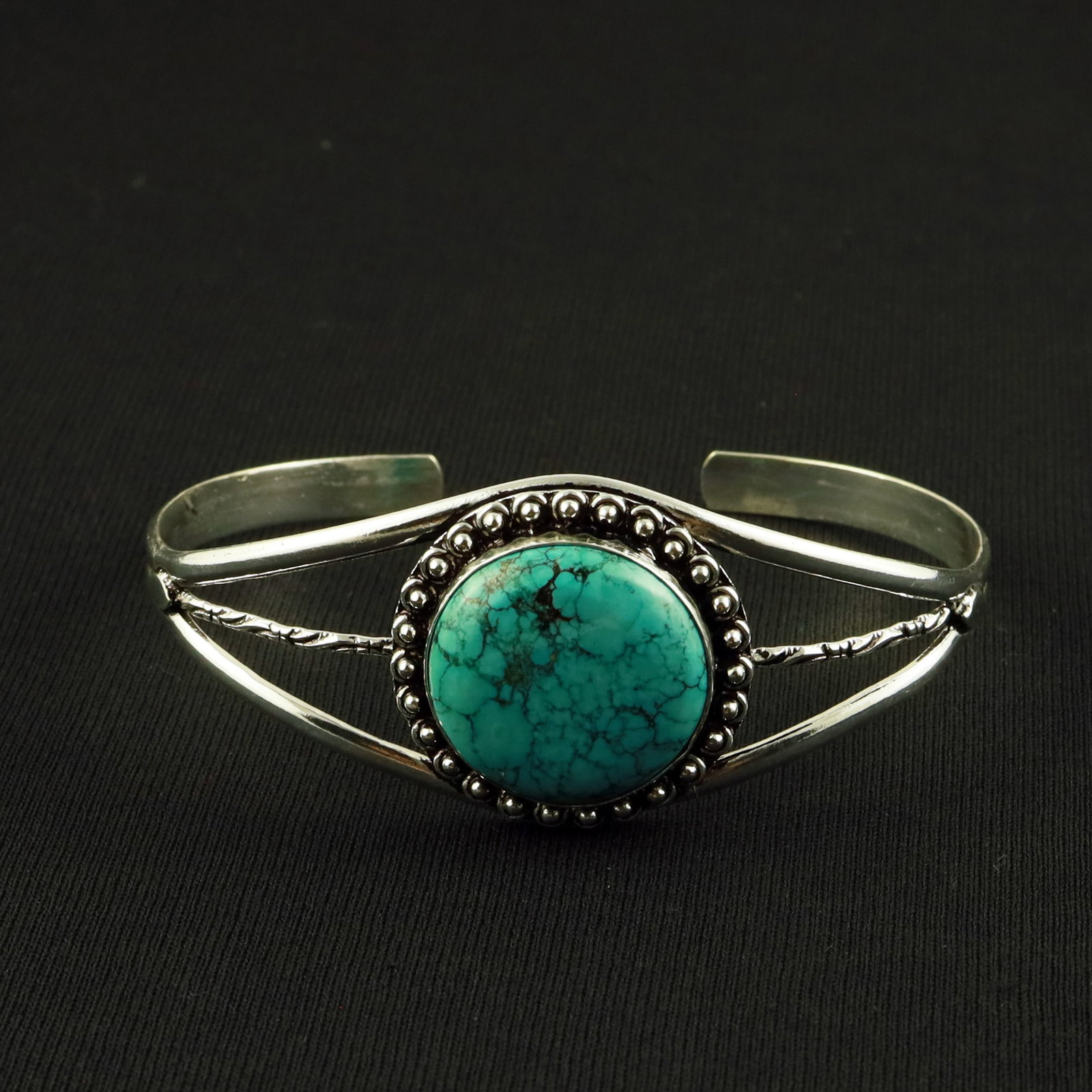 Natural Turquoise Sterling Silver Plated Handmade Cuff Bangle: Product ID: 260630170057 Product - Handmade Silver Plated Cuff Bangle Metal - 92.5 Sterling Silver Plated Bangle Size - 7.5x5 CM (Adjustable) Gemstone - Turquoise Gemstone Origin - Tibet Gemstone Size