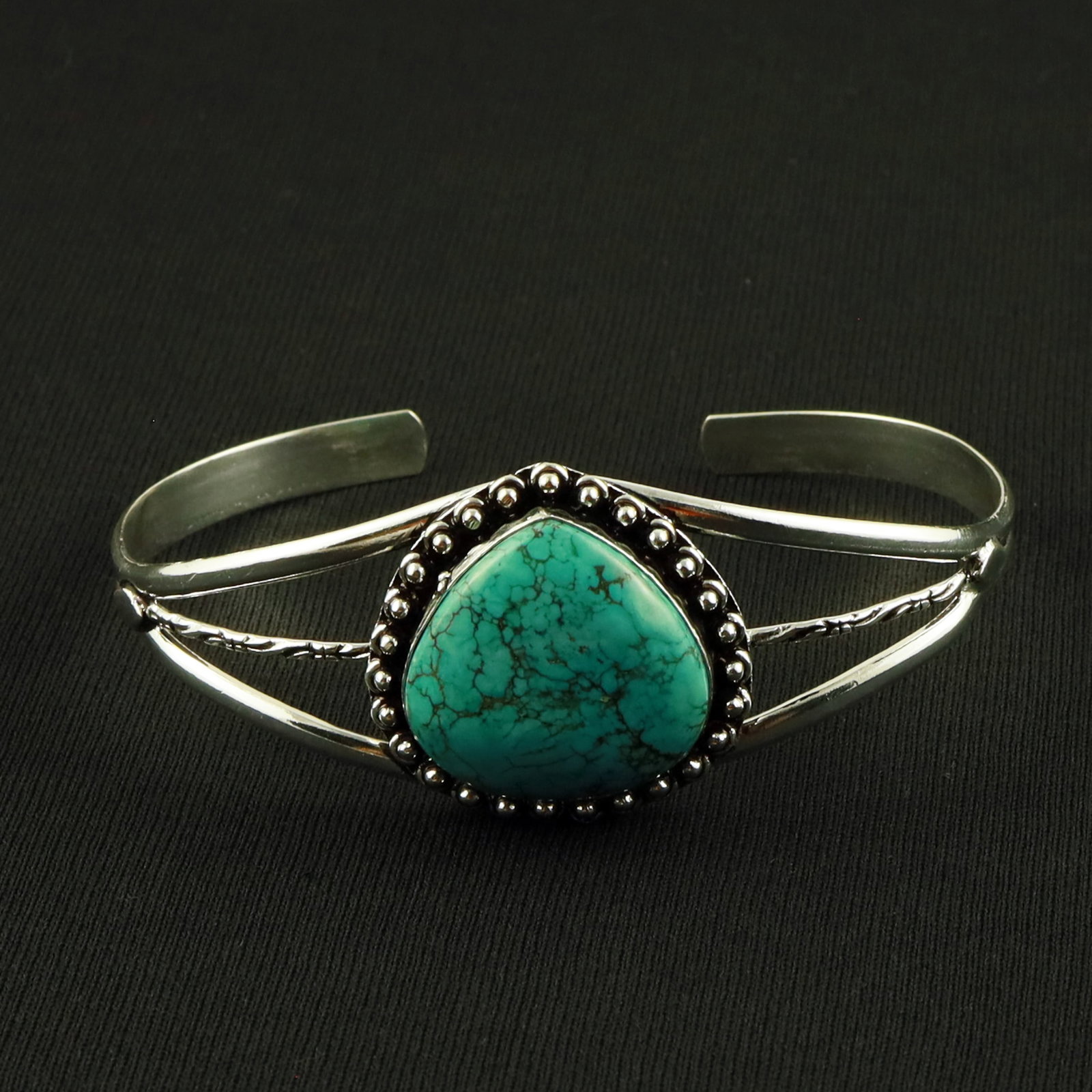 Natural Turquoise Sterling Silver Plated Handmade Cuff Bangle: Product ID: 260630165709 Product - Handmade Silver Plated Cuff Bangle Metal - 92.5 Sterling Silver Plated Bangle Size - 7.5x5 CM (Adjustable) Gemstone - Turquoise Gemstone Origin - Tibet Gemstone Size