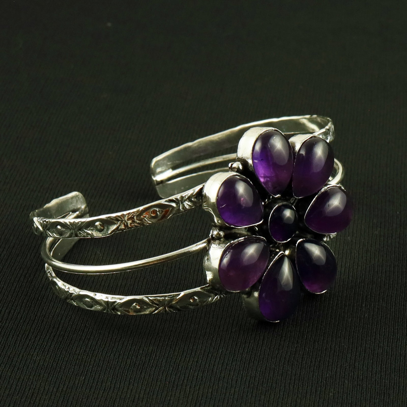 Natural Amethyst Sterling Silver Plated Handmade Cuff Bangle: Product ID: 260630164131 Product - Handmade Silver Plated Cuff Bangle Metal - 92.5 Sterling Silver Plated Bangle Size - 7x5 CM (Adjustable) Gemstone - Amethyst Gemstone Origin - Brazil Gemstone Size -
