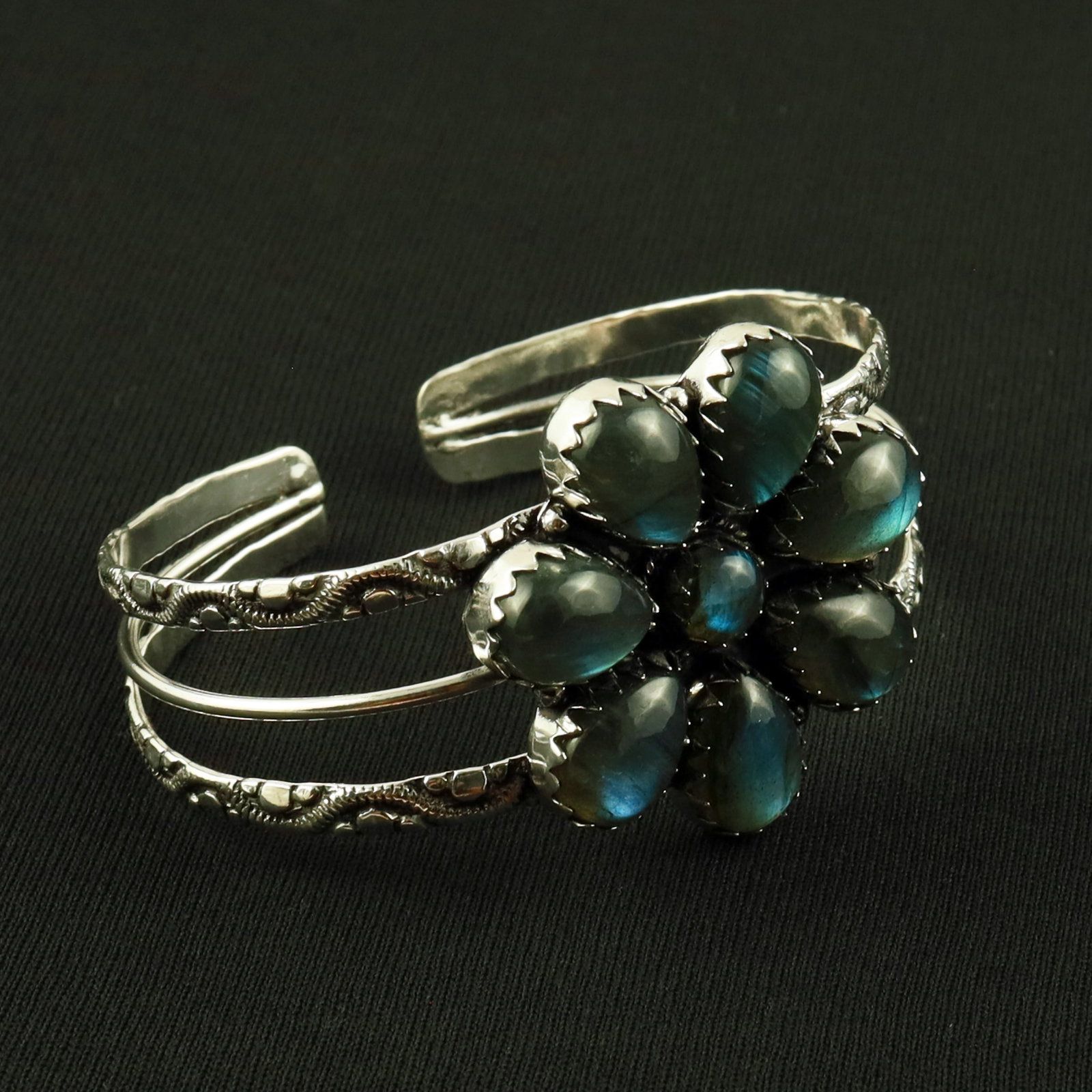Natural Labradorite Sterling Silver Plated Handmade Cuff Bangle: Product ID: 260630163555 Product - Handmade Silver Plated Cuff Bangle Metal - 92.5 Sterling Silver Plated Bangle Size - 7x5 CM (Adjustable) Gemstone - Labradorite Gemstone Origin - Canada Gemstone Siz