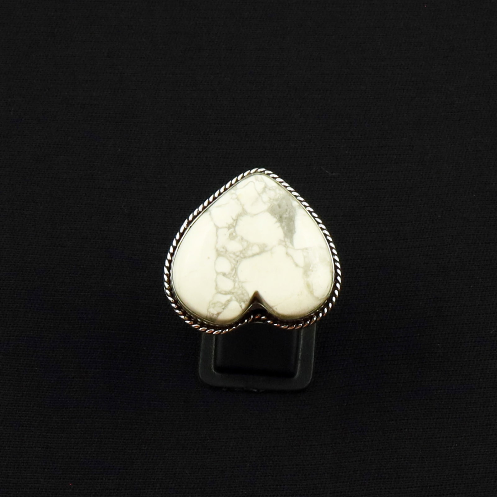 Natural Howlite Sterling Silver Plated Handmade Heart Ring - 9.5MM: Product ID: 260630152717 Product - Handmade Silver Plated Ring Metal - 92.5 Sterling Silver Plated Ring Size - 9.5MM Gemstone - Howlite Gemstone Origin - Canada Gemstone Size - 2.5X2.5 CM Gemstone Sha