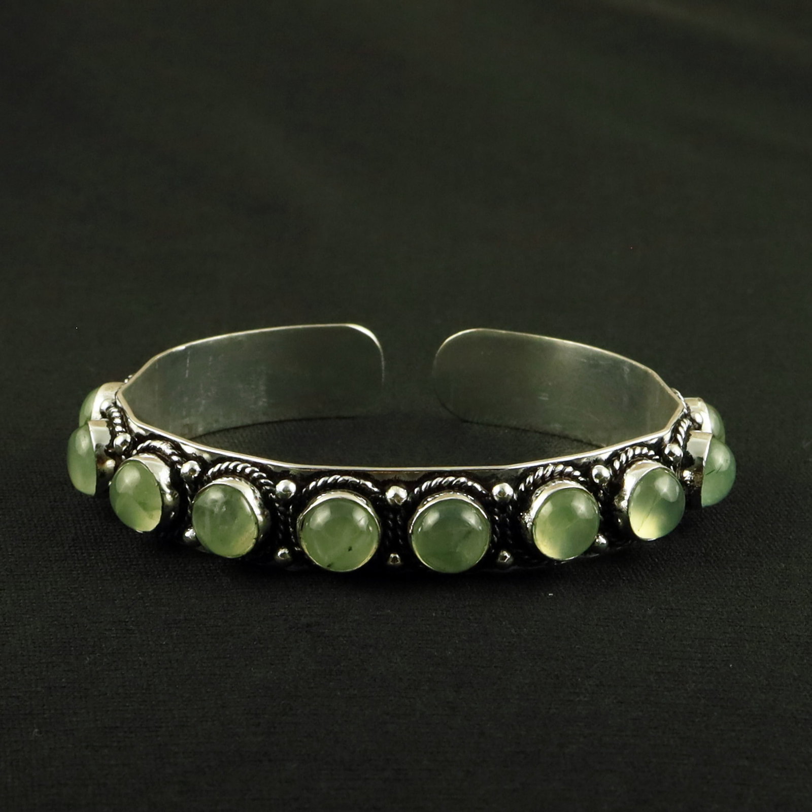 Natural Perhnite Sterling Silver Plated Handmade Cuff Bangle: Product ID: 260618145258 Product - Handmade Silver Plated Cuff Bangle Metal - 92.5 Sterling Silver Plated Bangle Size - 6x5.5 CM (Adjustable) Gemstone - Perhnite Gemstone Origin - South Africa Gemston