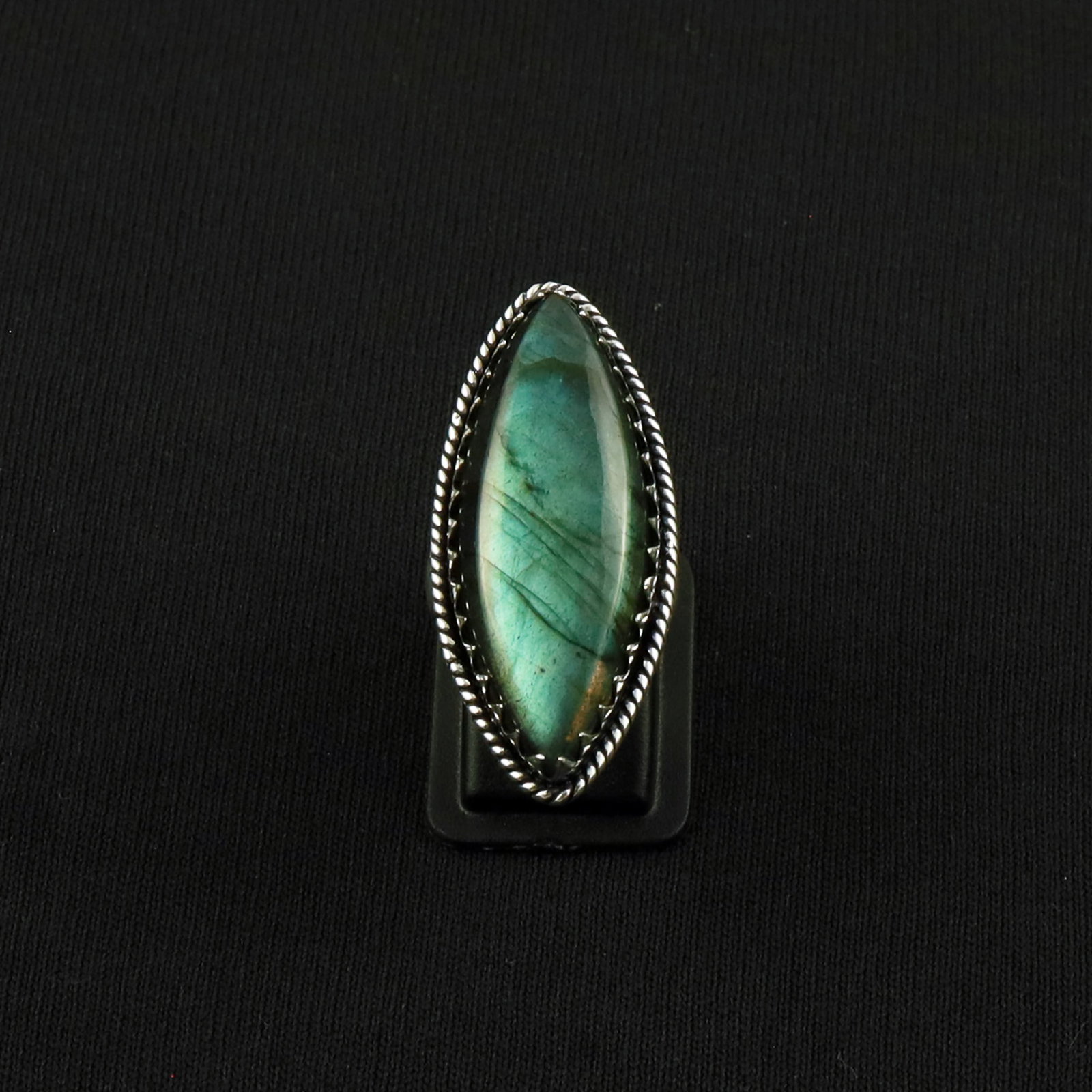 Natural Labradorite Silver Plated Handmade Ring - 5.5MM: Product ID: 260617172834 Product - Handmade Silver Plated Ring Metal - 92.5 Sterling Silver Plated Ring Size - 5.5MM Gemstone - Labradorite Gemstone Origin - Canada Gemstone Size - 3.5X1.5 CM Gemstone