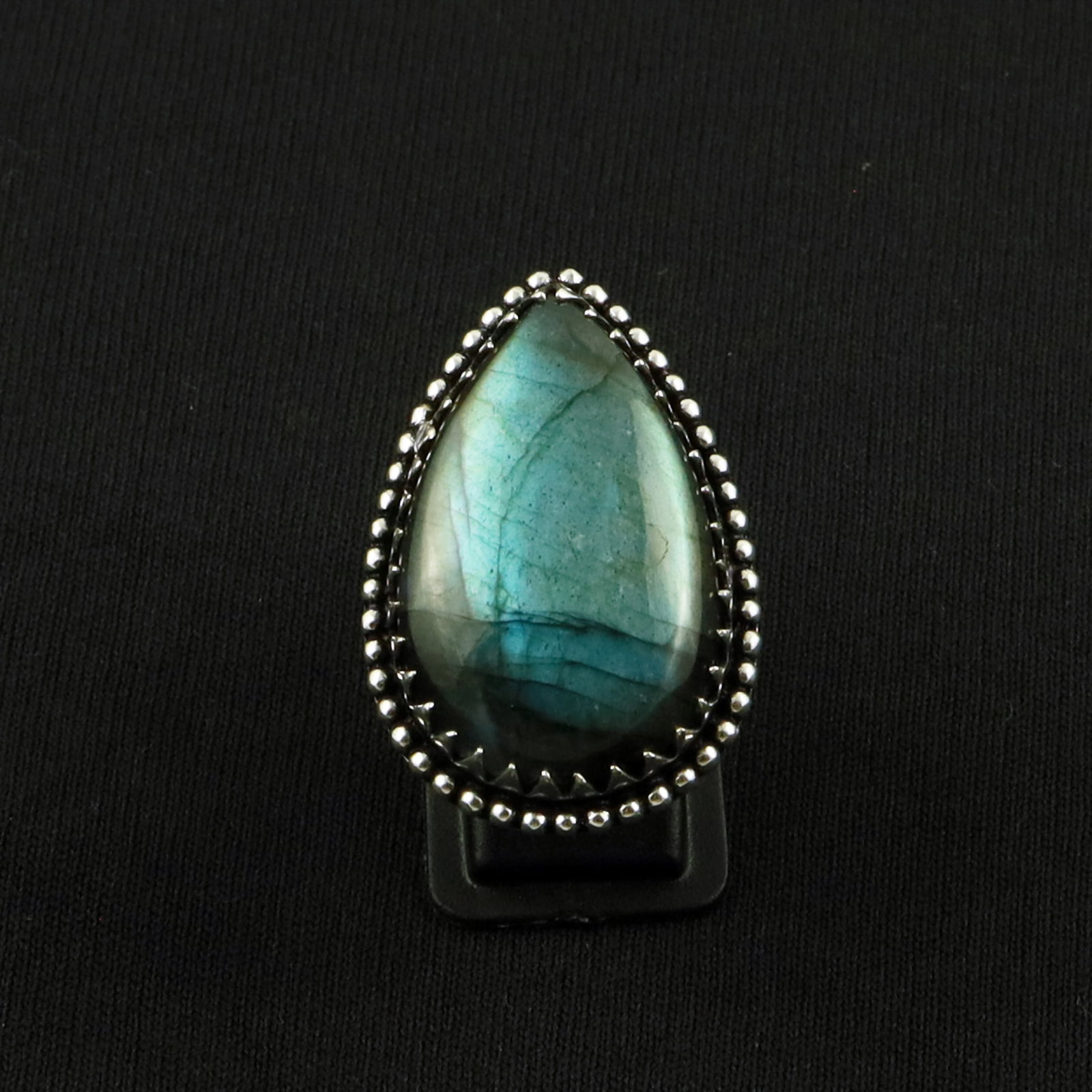 Natural Labradorite Sterling Silver Plated Handmade Ring - 6.5MM: Product ID: 260617171811 Product - Handmade Silver Plated Ring Metal - 92.5 Sterling Silver Plated Ring Size - 6.5MM Gemstone - Labradorite Gemstone Origin - Canada Gemstone Size - 3.5X2 CM Gemstone S