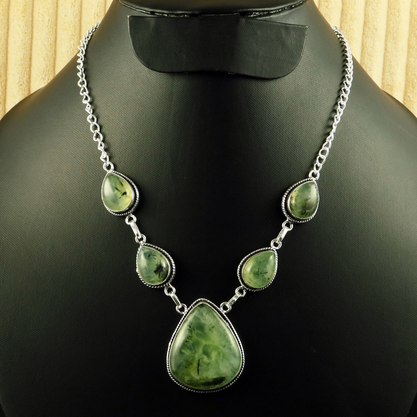 Natural Perhnite Sterling Silver Plated Handmade Necklace: Product ID: 260616120547 Product - Handmade Silver Plated Necklace Metal - 92.5 Sterling Silver Plated Necklace Length - 18 Inch Gemstone - Perhnite Gemstone Size - 12X16 MM (4 Stone), 3.5X3 CM (1 Sto