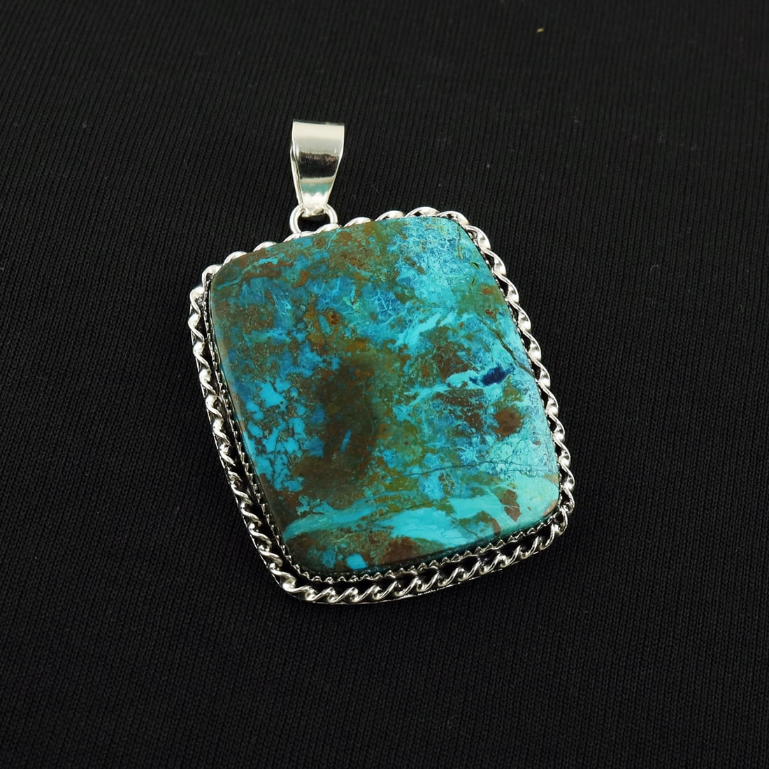 Natural Shattuckite 2 Micron Sterling Silver Plated Handmade Pendant: Product ID: 260818144444 Product - Handmade Silver Plated Pendant Metal - 92.5 2 Micron Sterling Silver Plated Gemstone - Shattuckite Gemstone Origin - United States Gemstone Shape - Square Gemstone S