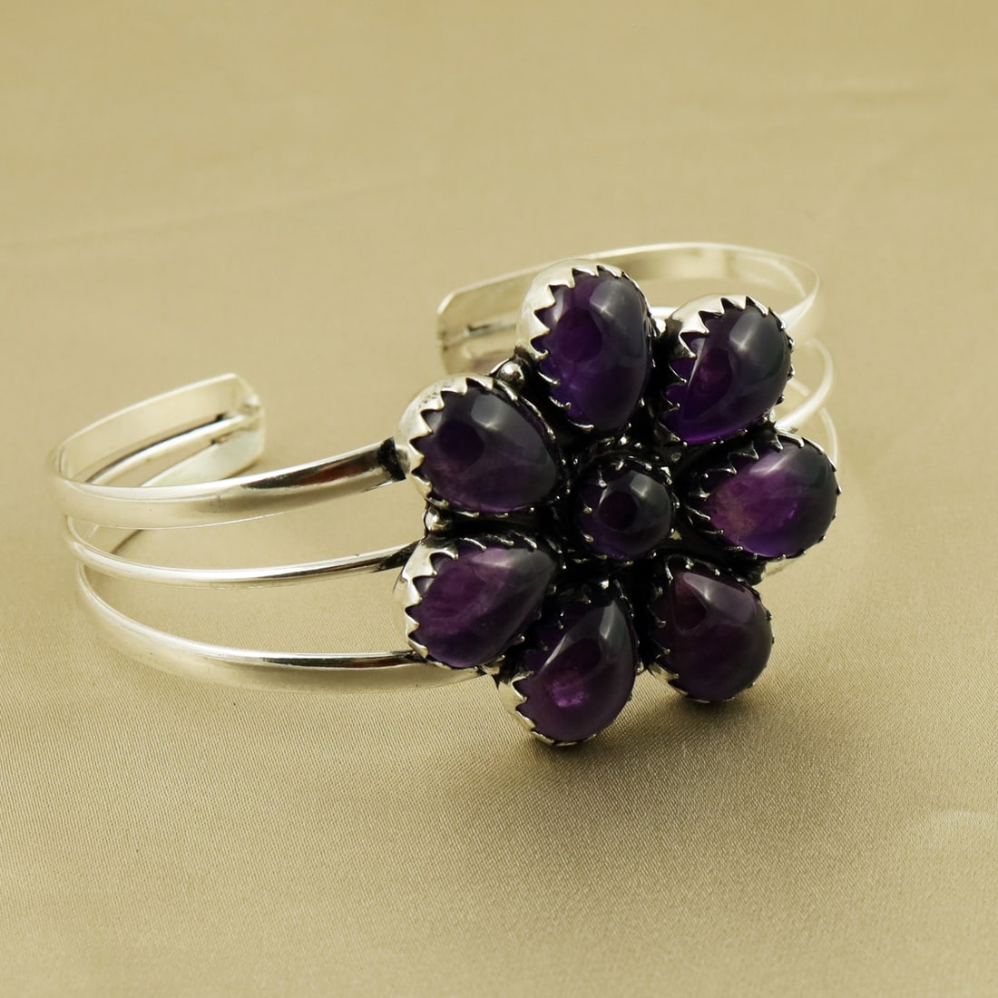 Natural Amethyst Sterling Silver Plated Handmade Cuff Bangle: Product ID: 260819181313 Product - Handmade Silver Plated Cuff Bangle Metal - 92.5 Sterling Silver Plated Bangle Size - 7x5 CM (Adjustable) Gemstone - Amethyst Gemstone Origin - Africa Gemstone Size -