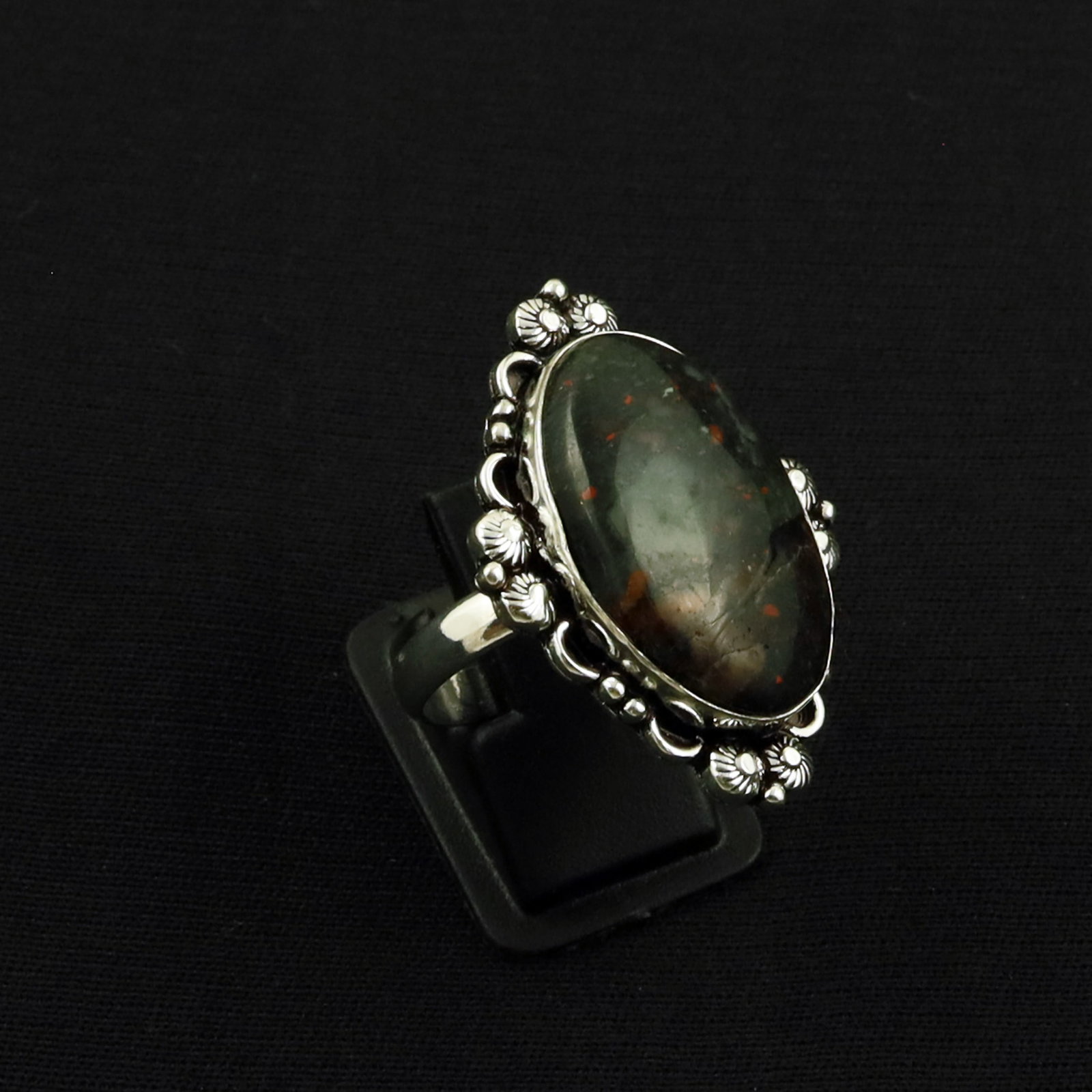 Natural Bloodstone Sterling Silver Plated Handmade Ring - 9.5MM: Product ID: 260701142458 Product - Handmade Silver Plated Ring Metal - 92.5 Sterling Silver Plated Ring Size - 9.5MM Gemstone - Bloodstone Gemstone Origin - India Gemstone Size - 3X2 CM Gemstone Shape