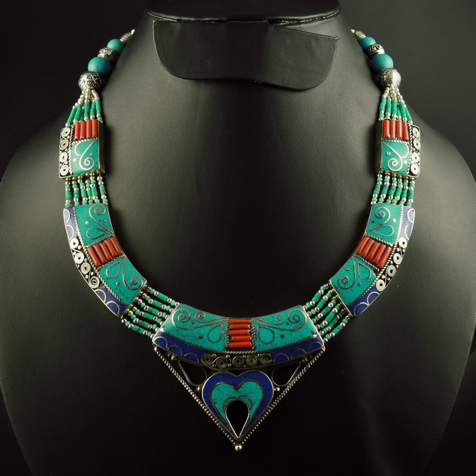 Tibetan Turquoise & Lapis Lazuli Handmade Heart Necklace: Product ID: 260519121838 Product - Tibetan Handmade Ethnic Necklace Gemstone - Natural Turquoise & Lapis Lazuli Necklace Length - 18 Inch Necklace Weight - 135 Gram Approx Metal - Brass & Copper mix M