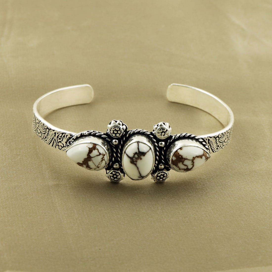 Natural Wild Horse Sterling Silver Plated Handmade Cuff Bangle: Product ID: 260811173202 Product - Handmade Silver Plated Cuff Bangle Metal - 92.5 Sterling Silver Plated Bangle Size - 7x4.5 CM (Adjustable) Gemstone - Wild Horse Gemstone Origin - United States Gems