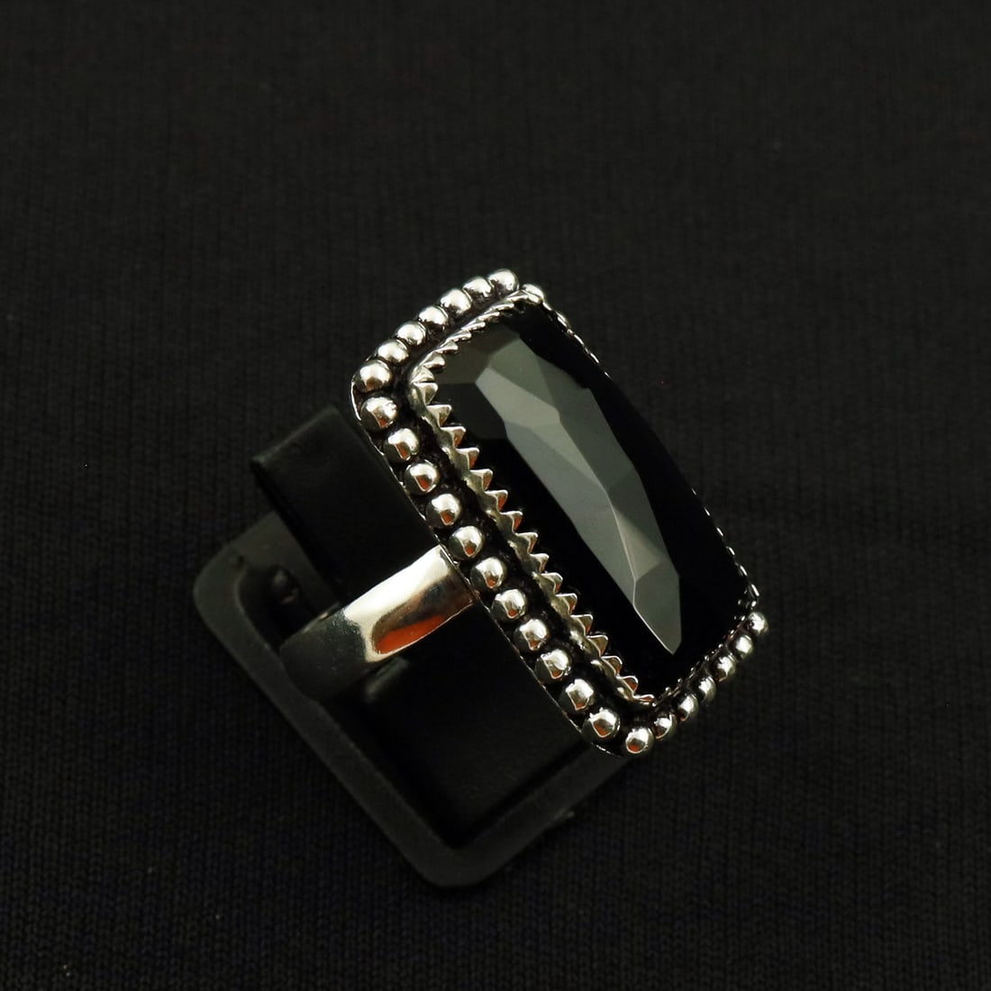 Natural Black Onyx 2 Micron Sterling Silver Plated Handmade Ring - 8MM ( Adjustable ): Product ID: 260722122620 Product - Handmade Silver Plated Ring Metal - 92.5 2 Micron Sterling Silver Plated Ring Size - 8MM ( Adjustable ) Gemstone - Black Onyx Gemstone Origin - India Gemstone Size -