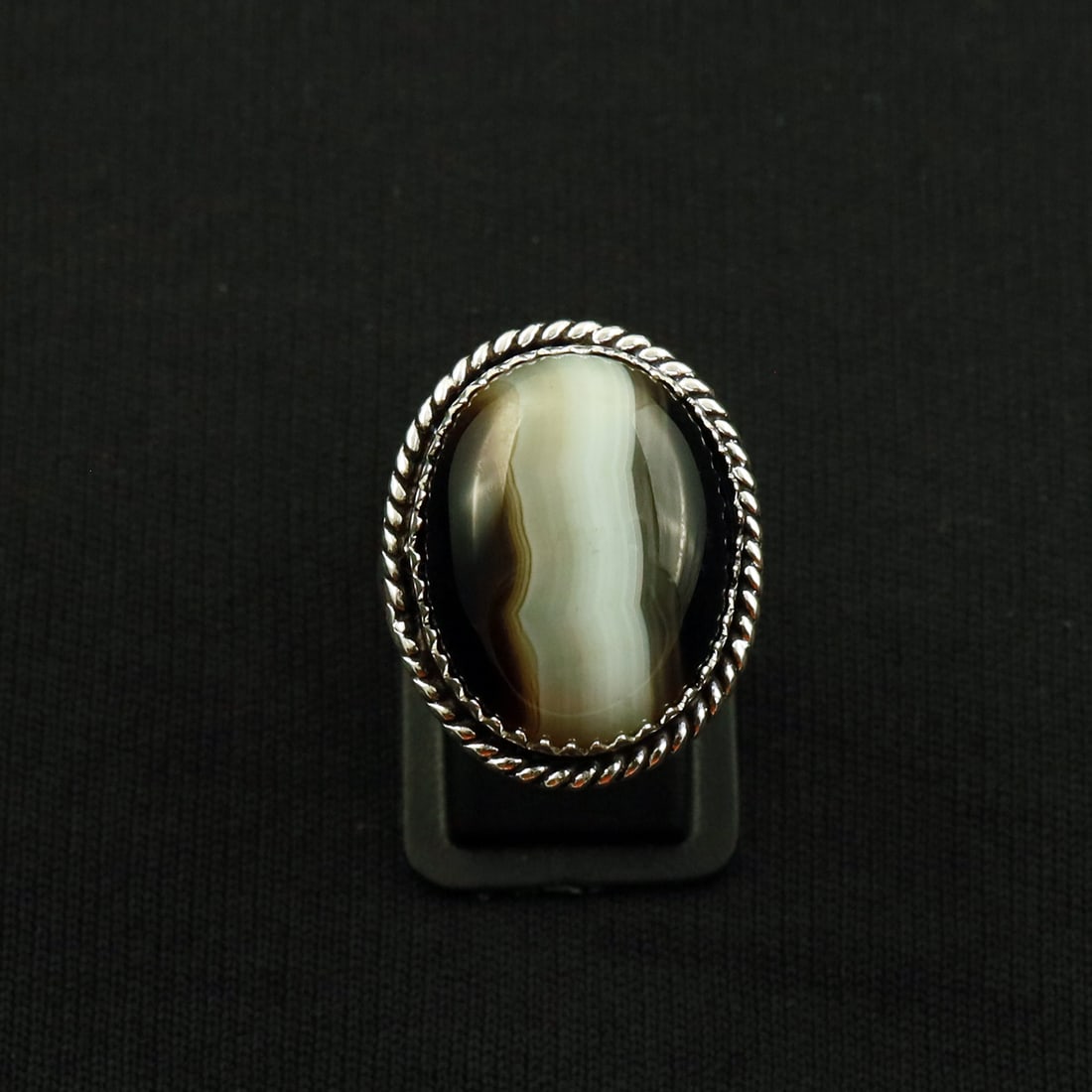 Natural Banded Agate 2 Micron Sterling Silver Plated Handmade Ring - 8MM ( Adjustable ): Product ID: 260722114950 Product - Handmade Silver Plated Ring Metal - 92.5 2 Micron Sterling Silver Plated Ring Size - 8MM ( Adjustable) Gemstone - Banded Agate Gemstone Origin - Brazil Gemstone Size