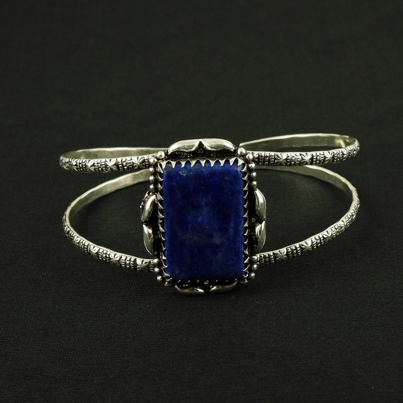 Natural Afghani Lapis Lazuli Sterling Silver Plated Handmade Cuff Bangle: Product ID: 260610180036 Product - Handmade Silver Plated Cuff Bangle Metal - 92.5 Sterling Silver Plated Bangle Size - 7.5x5.5 CM (Adjustable) Gemstone - Lapis Lazuli Gemstone Origin - Afghanistan Ge
