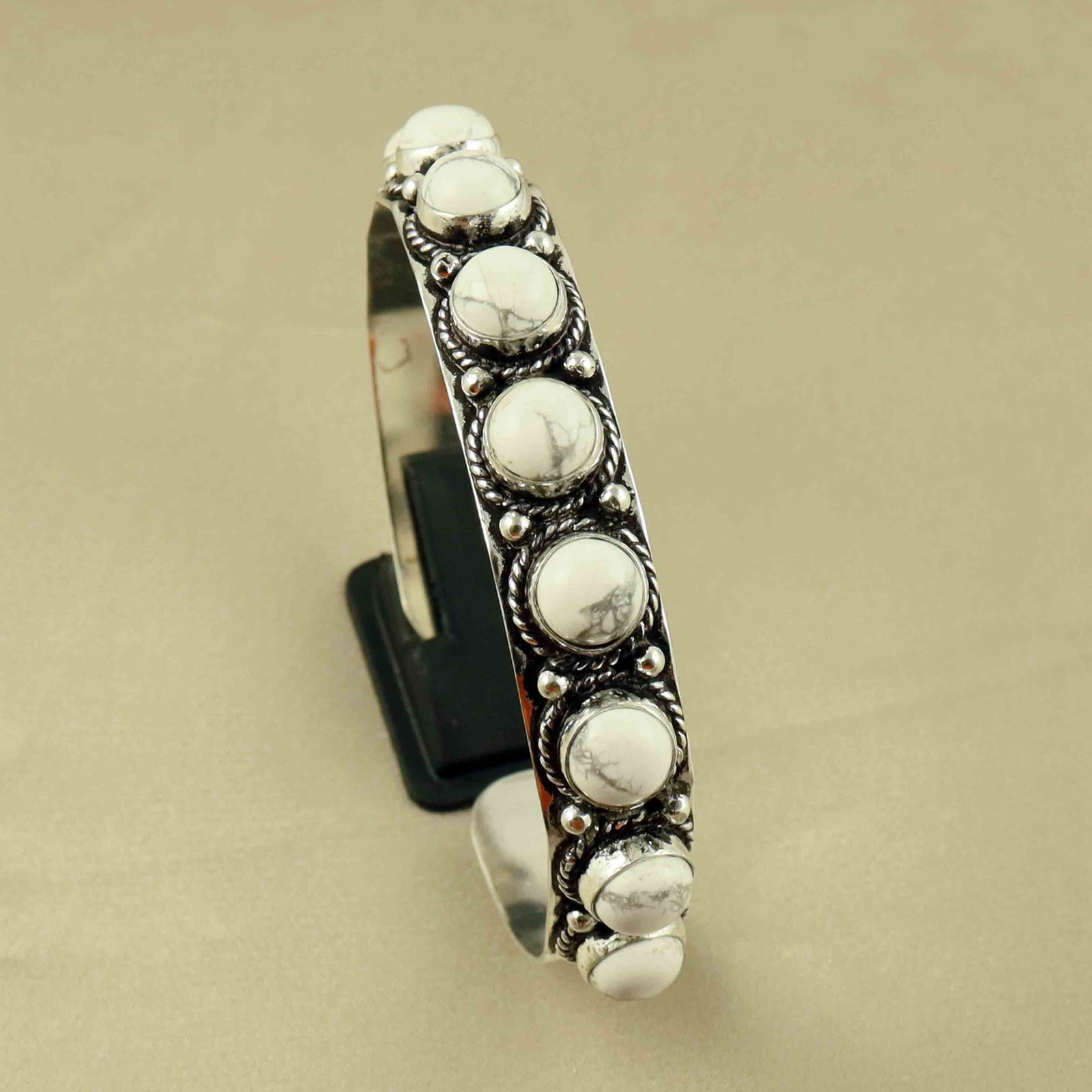 Natural Howlite Sterling Silver Plated Handmade Cuff Bangle: Product ID: 260607170919 Product - Handmade Silver Plated Cuff Bangle Metal - 92.5 Sterling Silver Plated Bangle Size - 6x5.5 CM (Adjustable) Gemstone - Howlite Gemstone Origin - Canada Gemstone Size 