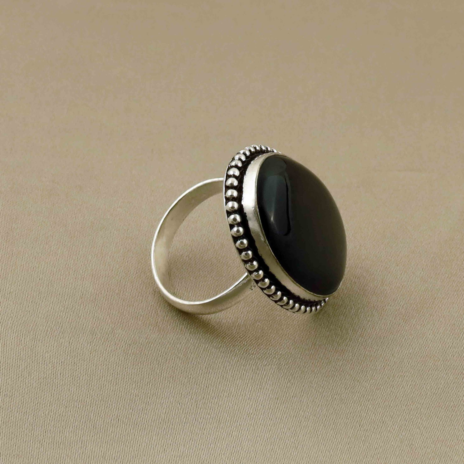 Natural Black Onyx Sterling Silver Plated Handmade Ring - 8.5MM: Product ID: 260528140937 Product - Handmade Silver Plated Ring Metal - 92.5 Sterling Silver Plated Ring Size - 8.5MM Gemstone - Black Onyx Gemstone Origin - India Gemstone Size - 2.5X2 CM Gemstone Sha