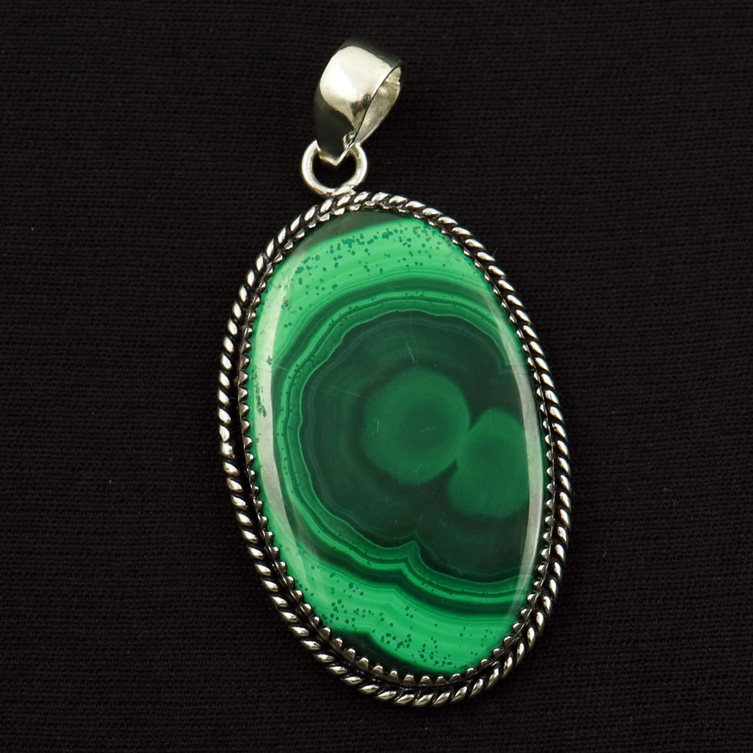 Natural Malachite Sterling Silver Plated Handmade Pendant: Product ID: 260714162310 Product - Handmade Silver Plated Pendant Metal - 92.5 Sterling Silver Plated Pendant Size - 4x2.5 CM Gemstone - Malachite Gemstone Origin - Democratic Republic of Congo Gemsto