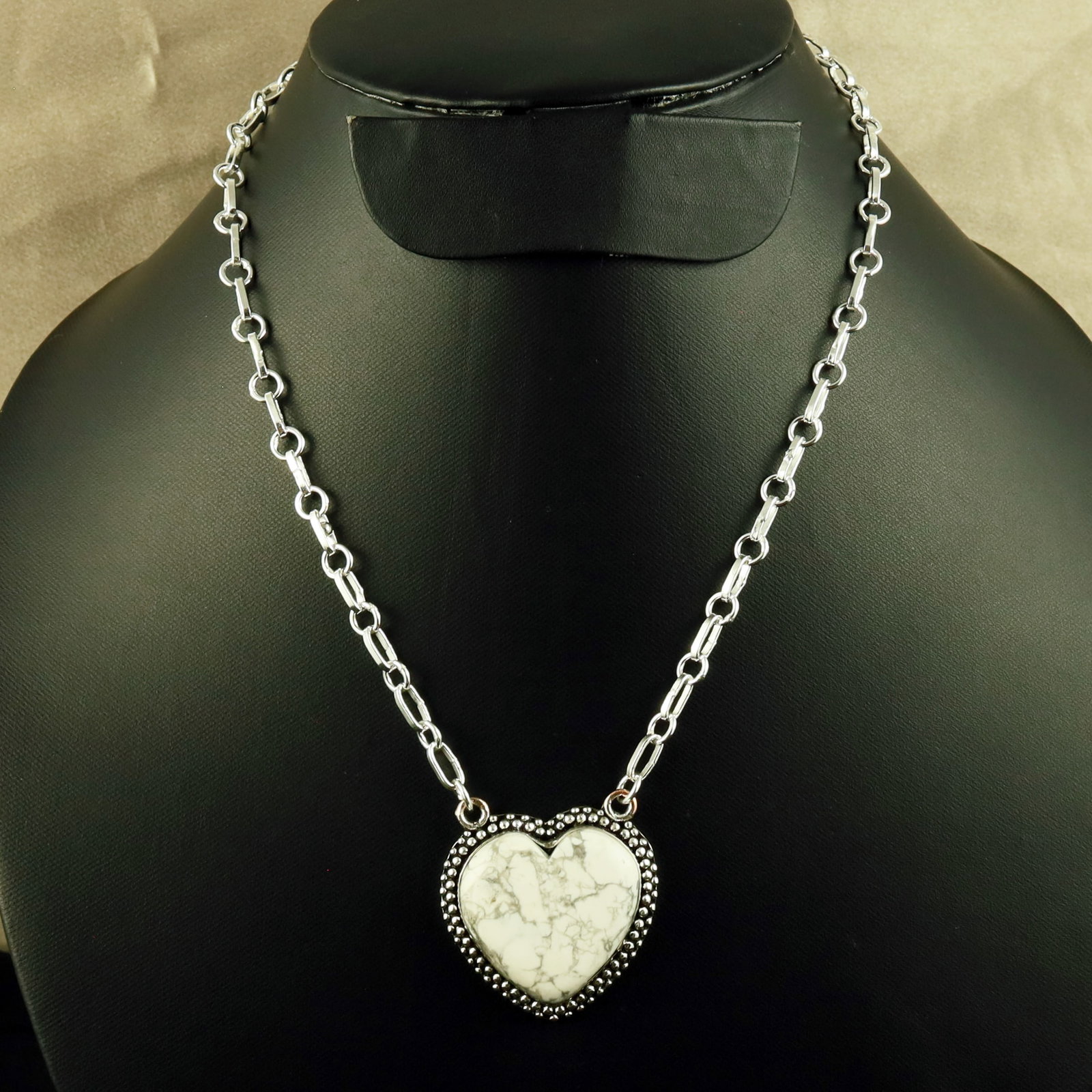 Natural Howlite Sterling Silver Plated Handmade Heart Necklace: Product ID: 260618120259 Product - Handmade Silver Plated Necklace Metal - 92.5 Sterling Silver Plated Necklace Length - 18 Inch Gemstone - Howlite Gemstone Size - 2.5X2.5 CM (1 Stone) Gemstone Origin