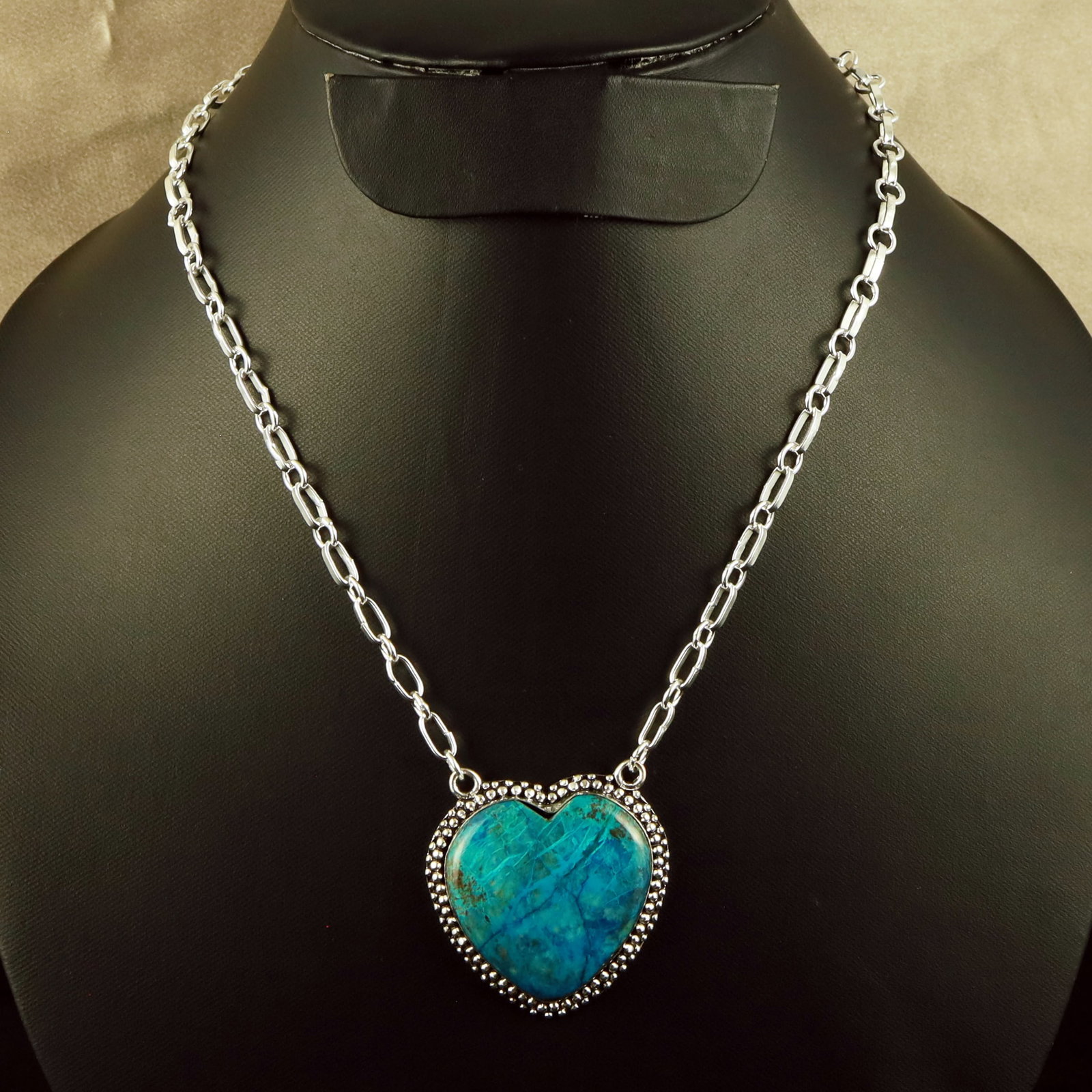 Natural Shattuckite Sterling Silver Plated Handmade Heart Necklace: Product ID: 260618122006 Product - Handmade Silver Plated Necklace Metal - 92.5 Sterling Silver Plated Necklace Length - 18 Inch Gemstone - Shattuckite Gemstone Size - 2.5X2.5 CM (1 Stone) Gemstone Or