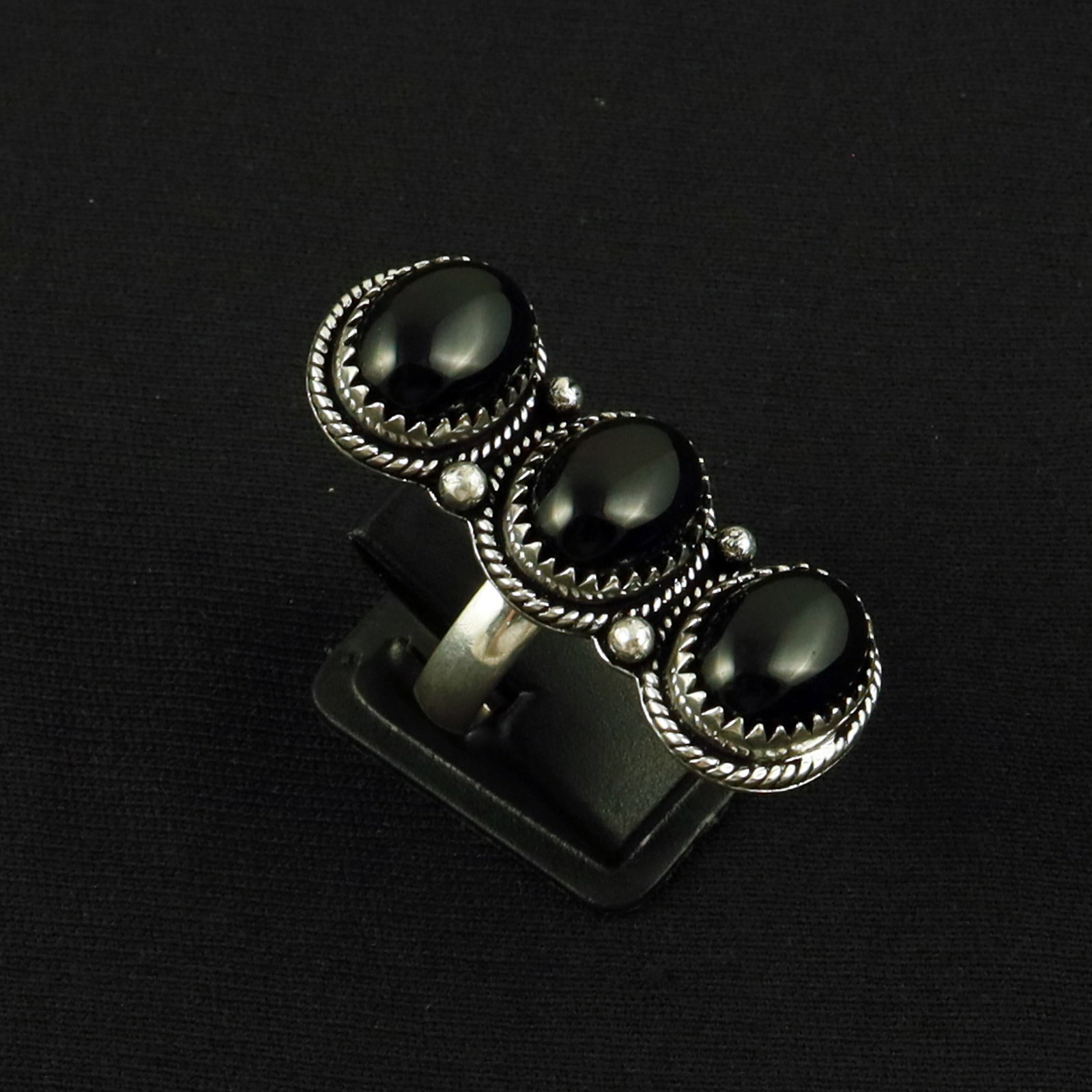 Natural Black Onyx Sterling Silver Plated Handmade Ring - 8MM: Product ID: 260616165350 Product - Handmade Silver Plated Ring Metal - 92.5 Sterling Silver Plated Ring Size - 8MM Gemstone - Black Onyx Gemstone Origin - India Gemstone Size - 10X14 MM ( 3 Stone ) Ge