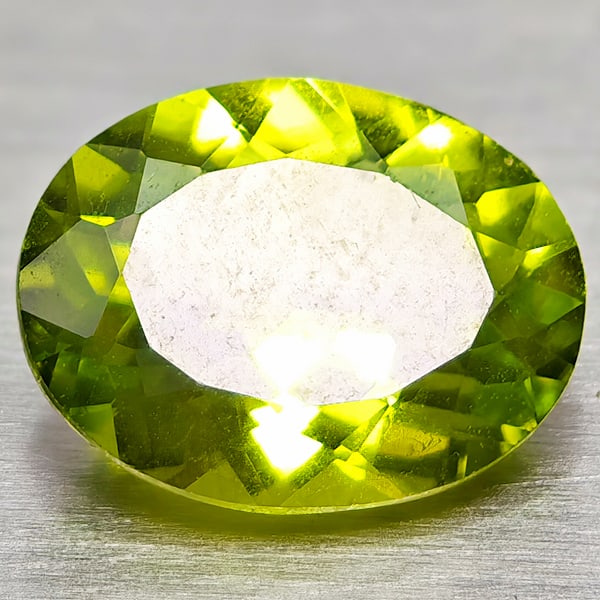 Natural Green Peridot Gemstones 1.73 Ct. Oval Shape 10 x 8 Mm. (1 of 3)
