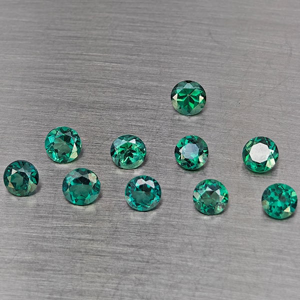 Natural Bluish Green Topaz Gemstones 3.32 Ct. 10 Pcs. Round Shape 4.2 Mm.: Product ID: 807168880 Product Name: Natural Topaz Weight: 3.32 CT. Size: 4.2 x 4.2 x 2.5 MM. Shape: Round Color: Bluish Green Clarity:SI1 Luster: Good Gems Origin: Brazil Treatment: Treated Crystal St