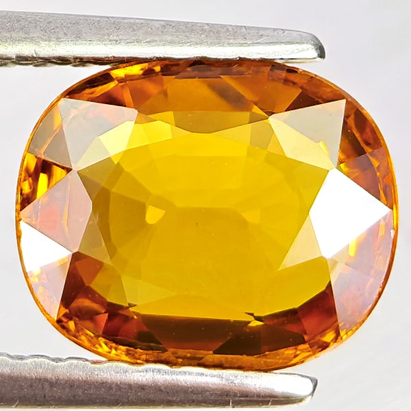 Natural Yellow Sapphire Gemstones 2.10 Ct. Oval Shape 8.5 x 7 Mm. (1 of 3)