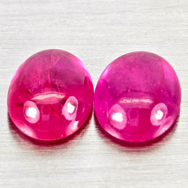 Natural Pink Red Jonson Ruby Gemstones 0.80 Ct. 2 Pcs. Oval Cabochon Shape 4.9 x 3.9 Mm.: Product ID: 805935781 Product Name: Natural Ruby Weight: 0.80 CT. Size: 4.9 x 3.9 x 2.1 MM. Shape: Oval Cabochon Color: Pink Red Clarity:Semi - Transparent Luster: Good Gems Origin: Mozambique Treatme