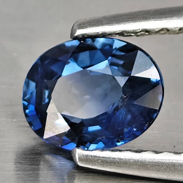 Natural Blue Sapphire Gemstones 0.72 Ct. Oval Shape 6.3 x 4.8 Mm.: Product ID: 806130550 Product Name: Natural Blue Sapphire Weight: 0.72 CT. Size: 6.3 x 4.8 x 2.7 MM. Shape: Oval Shape Color: Blue Clarity:VVS - VSI Luster: Good Gems Origin: Madagascar Treatment: Nor
