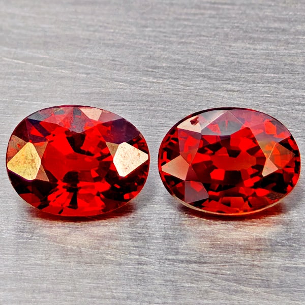 Natural Orange Red Spessartine Garnet Gemstones 2.02 Ct. 2 Pcs. Oval Shape 6.2 x 4.8 Mm.: Product ID: 802937097 Product Name: Natural Garnet Weight: 2.02 CT. Size: 6.2 x 4.8 x 3.2 MM. Shape: Oval Color: Orange Red Clarity:VVS Luster: Good Gems Origin: Namibia Treatment: Unheated Crystal St