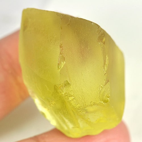 Natural Yellow Quartz Gemstones 39.37 Ct. Rough Shape 23 x 22 Mm.: Product ID: 805523938 Product Name: Natural Rough Weight: 39.37 CT. Size: 23 x 22 x 13.5 MM. Shape: Rough Color: Yellow Clarity:Semi - Transparent Luster: Good Gems Origin: Brazil Treatment: Unheated 