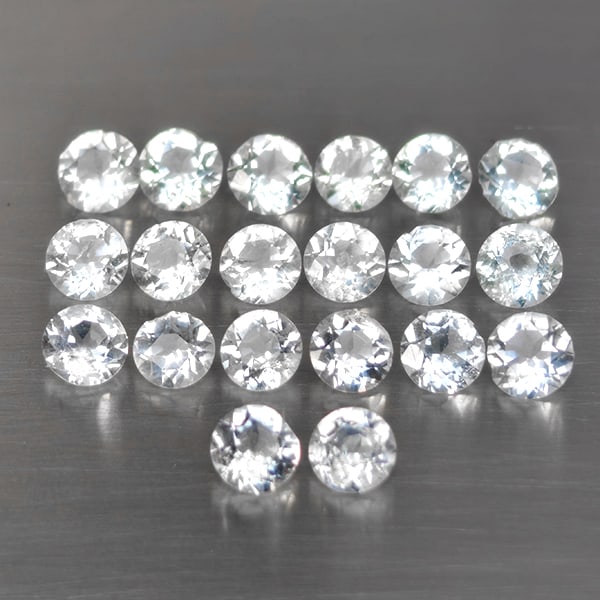 Natural White Topaz Gemstones 5.78 Ct. 20 Pcs. Round Shape 4.2 Mm.: Product ID: 807169115 Product Name: Natural Topaz Weight: 5.78 CT. Size: 4.2 x 4.2 x 2.5 MM. Shape: Round Shape Color: White Clarity:VSI - SI1 Luster: Good Gems Origin: Brazil Treatment: Treated Cryst
