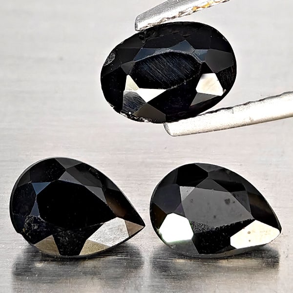 Natural Black Spinel Gemstones 2.50 Ct. 3 Pcs. Mixed Shape 7 x 5.1 Mm. (1 of 3)
