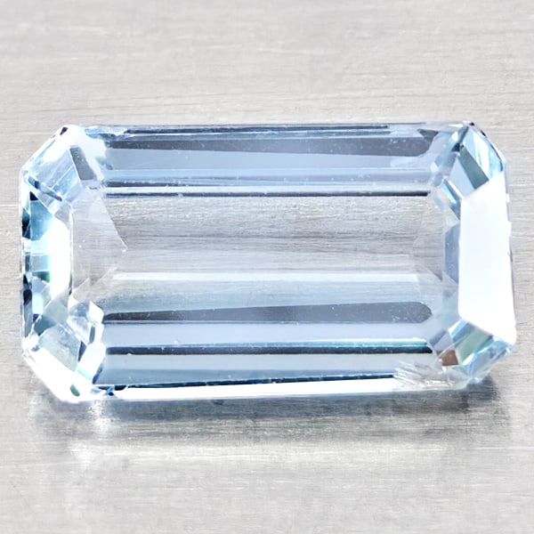 Natural Light Blue Aquamarine Gemstones 1.14 Ct. Octagon Shape 8.8 x 4.9 Mm.: Product ID: 800812181 Product Name: Natural Aquamarine Weight: 1.14 CT. Size: 8.8 x 4.9 x 3.2 MM. Shape: Octagon Shape Color: Light Blue Clarity:VSI - SI1 Luster: Good Gems Origin: Brazil Treatment: U