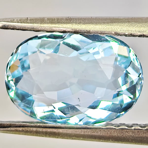 Natural Baby Blue Aquamarine Gemstones 1.53 Ct. Oval Shape 9 x 6.4 Mm.: Product ID: 800812447 Product Name: Natural Gemstones Weight: 1.53 CT. Size: 9 x 6.4 x 4 MM. Shape: Oval Shape Color: Baby Blue Clarity:VSI Luster: Good Gems Origin: Brazil Treatment: Unheated Crystal
