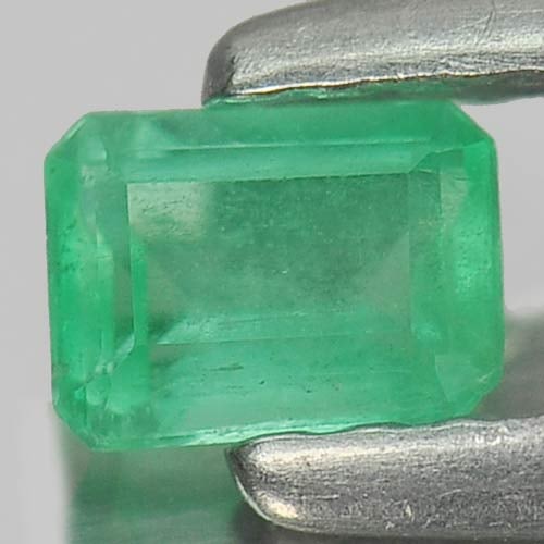 Natural Green Emerald Gemstones 0.22 Ct. Octagon Shape 4.1 x 3.1 Mm. (1 of 3)