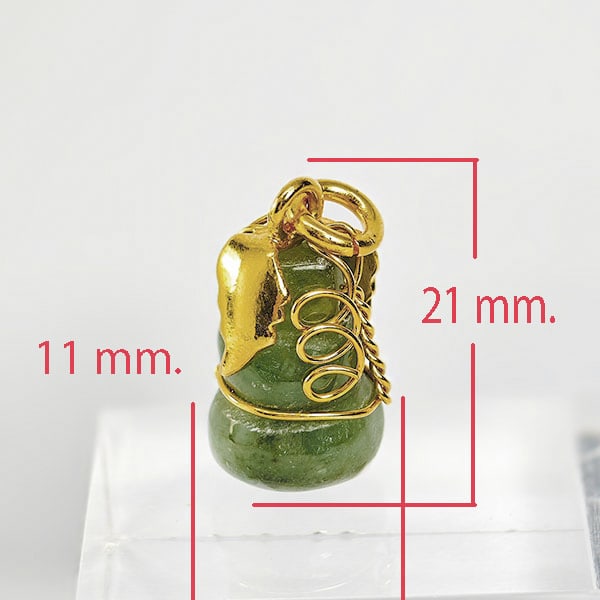 Natural Green Jade Gemstones 19.26 Ct. Calabash Pendant 21 x 11 Mm.: Product ID: 819814474 Product Name: Natural Jade Weight: 19.26 CT. Size: 21 x 26 MM. Shape: Calabash Color: Green Clarity:Opaque Luster: Good Gems Origin: Thailand Treatment: Unheated Crystal Structur