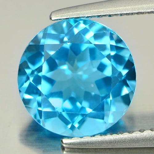 Natural Swiss Blue Topaz Gemstones 3.29 Ct. Round Shape 9.1 Mm.: Product ID: 807156382 Product Name: Natural Blue Topaz Weight: 3.29 CT. Size: 9.1 x 9.1 x 5.5 MM. Shape: Round Color: Swiss Blue Clarity:VVS Luster: Good Gems Origin: Brazil Treatment: Treated Crystal