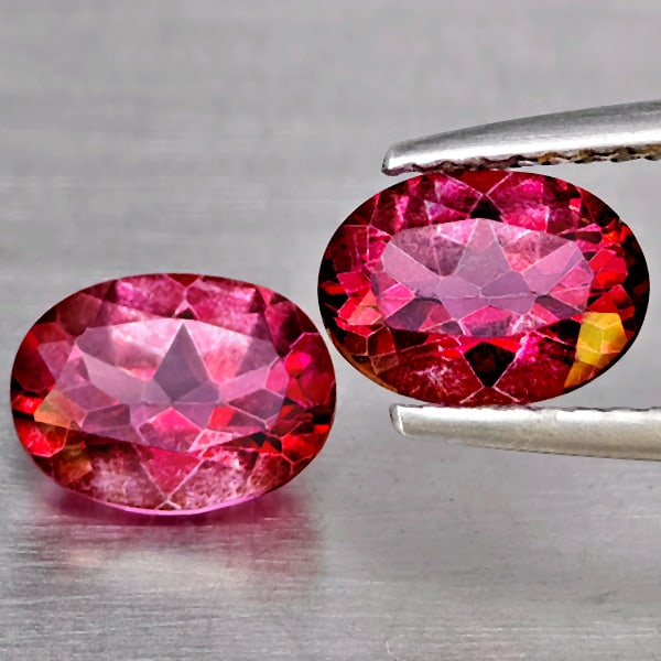 Natural Pink Topaz Gemstones 2.88 Ct. 2 Pcs. Oval Shape 8.2 x 6.2 Mm.: Product ID: 807169054 Product Name: Natural Topaz Weight: 2.88 CT. Size: 8.2 x 6.2 x 4.1 MM. Shape: Oval Shape Color: Pink Clarity:VSI Luster: Good Gems Origin: Brazil Treatment: Treated Crystal Struc