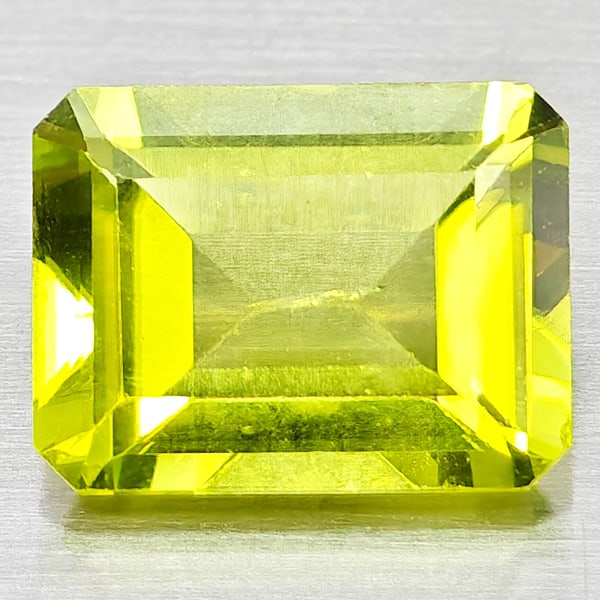 Natural Green Peridot Gemstones 1.50 Ct. Octagon Shape 7.9 x 6 Mm.: Product ID: 805317168 Product Name: Natural Peridot Weight: 1.50 CT. Size: 7.9 x 6 x 3.5 MM. Shape: Octagon Color: Green Clarity:SI1 Luster: Good Gems Origin: Pakistan Treatment: Unheated Crystal Stru