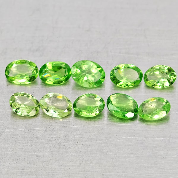 Natural Green Tsavorite Garnet Gemstones 1.79 Ct. 10 Pcs. Oval Shape: Product ID: 803005083 Product Name: Natural Tsavorite Weight: 1.79 CT. Size: 4.2 x 3.2 x 2.2 to 4 x 2.9 x 1.5 MM. Shape: Oval Shape Color: Green Clarity:SI Luster: Good Gems Origin: Tanzania Treatment