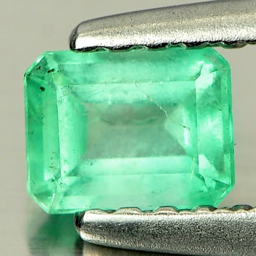 Natural Green Emerald Gemstones 0.31 Ct. Octagon Shape 4.7 x 3.6 Mm. (1 of 3)