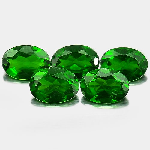 Natural Green Chrome Diopside Gemstones 3.94 Ct. 5 Pcs. Oval Shape 7.1 x 5.1 Mm.: Product ID: 801604640 Product Name: Natural Chrome Diopside Weight: 3.94 CT. Size: 7.1 x 5.1 x 3 MM. Shape: Oval Color: Green Clarity:VSI Luster: Good Gems Origin: Russia Treatment: Unheated Crystal S