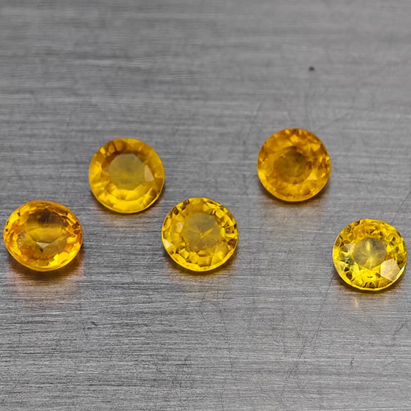 à¹ŒNatural Yellow Sapphrie Gemstones 0.84 Ct. 5 Pcs. Round Shape 3.4 Mm.: Product ID: 806130434 Product Name: Natural Yellow Sapphire Weight: 0.84 CT. Size: 3.4 x 3.4 x 2 MM. Shape: Round Shape Color: Yellow Clarity:SI1 Luster: Good Gems Origin: Thailand Treatment: Heated C