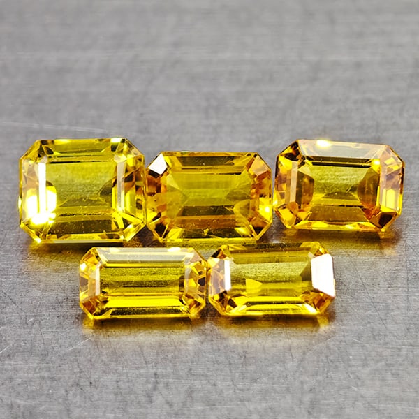 Natural Yellow Sapphire Gemstones 1.95 Ct. 5 Pcs Octagon Shape 4.8 x 3.4 Mm: Product ID: 806162035 Product Name: Natural Yellow Sapphire Weight: 1.95 CT. Size: 4.8 x 3.4 x 2.4 MM. Shape: Octagon Color: Yellow Clarity:VSI Luster: Very Good Gems Origin: Sri - Lanka Treatment: He