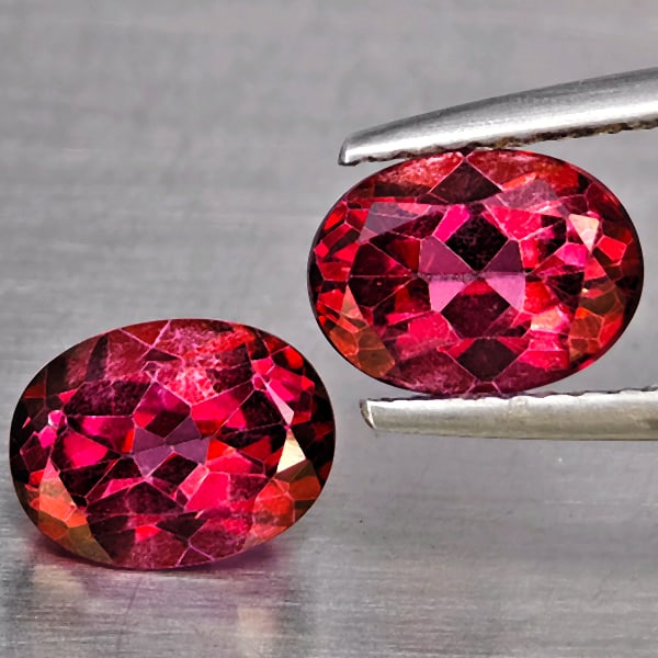 Natural Pink Topaz Gemstones 3.17 Ct. 2 Pcs. Oval Shape 8.1 x 6.2 Mm. (1 of 3)