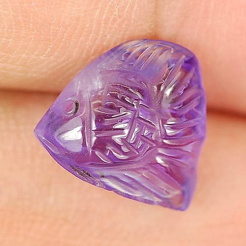 Natural Purple Amethyst Gemstones 3.53 Ct. Fish Carving Shape 11.2 x 9.5 Mm.: Product ID: 810303768 Product Name: Natural Amethyst Weight: 3.53 CT. Size: 11.2 x 9.5 x 5.7 MM. Shape: Fish Carving Color: Purple Clarity:Semi - Transparent Luster: Good Gems Origin: Brazil Treatment